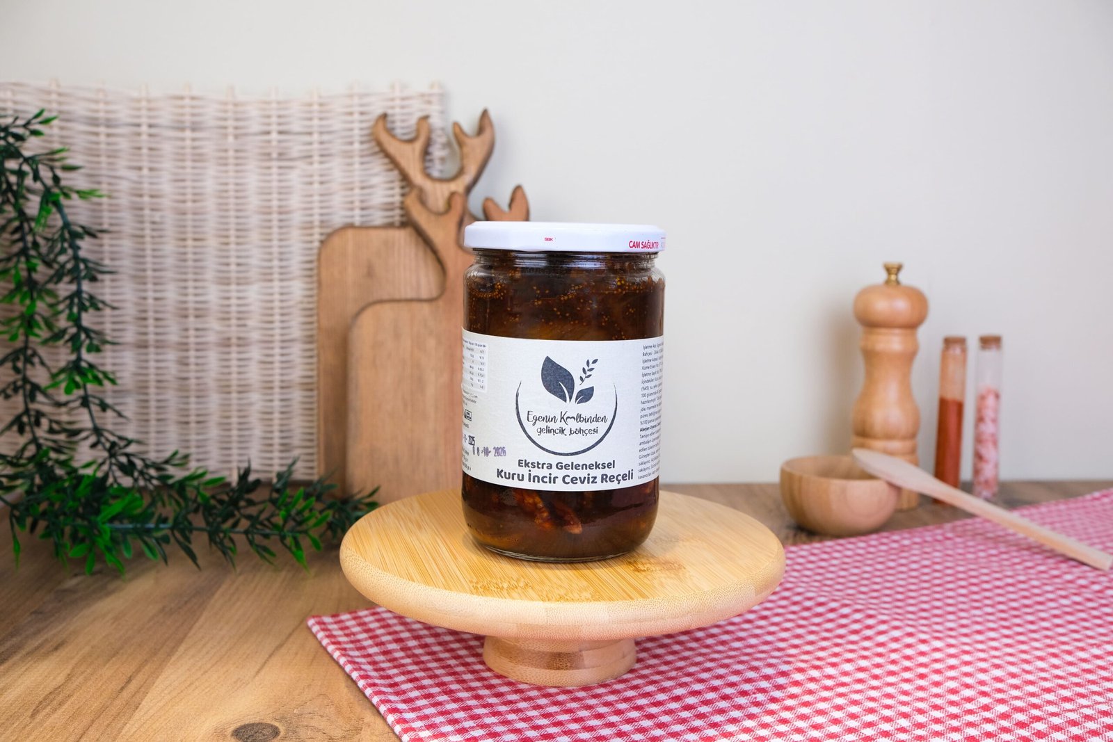 CEVİZLİ KURU İNCİR REÇELİ