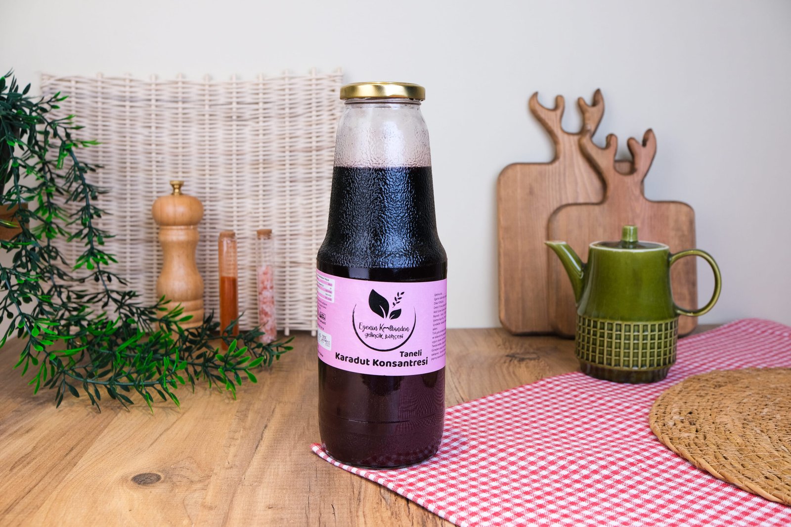 KARADUT KONSANTRESİ  (TANELİ URMU DUT)